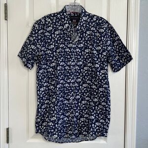 Guide London navy blue white floral print men’s short sleeve button down medium